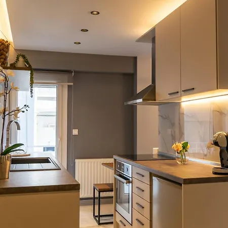 Cozy Modern Inside The Center * סלוניקי