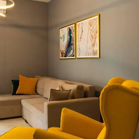 Cozy Modern Inside The Center * 테살로니키