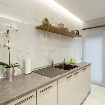 Cozy Modern Inside The Center Апартаменты Салоники