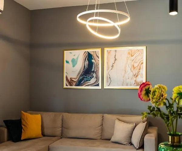 Cozy Modern Inside The Center Apartment Thessaloniki